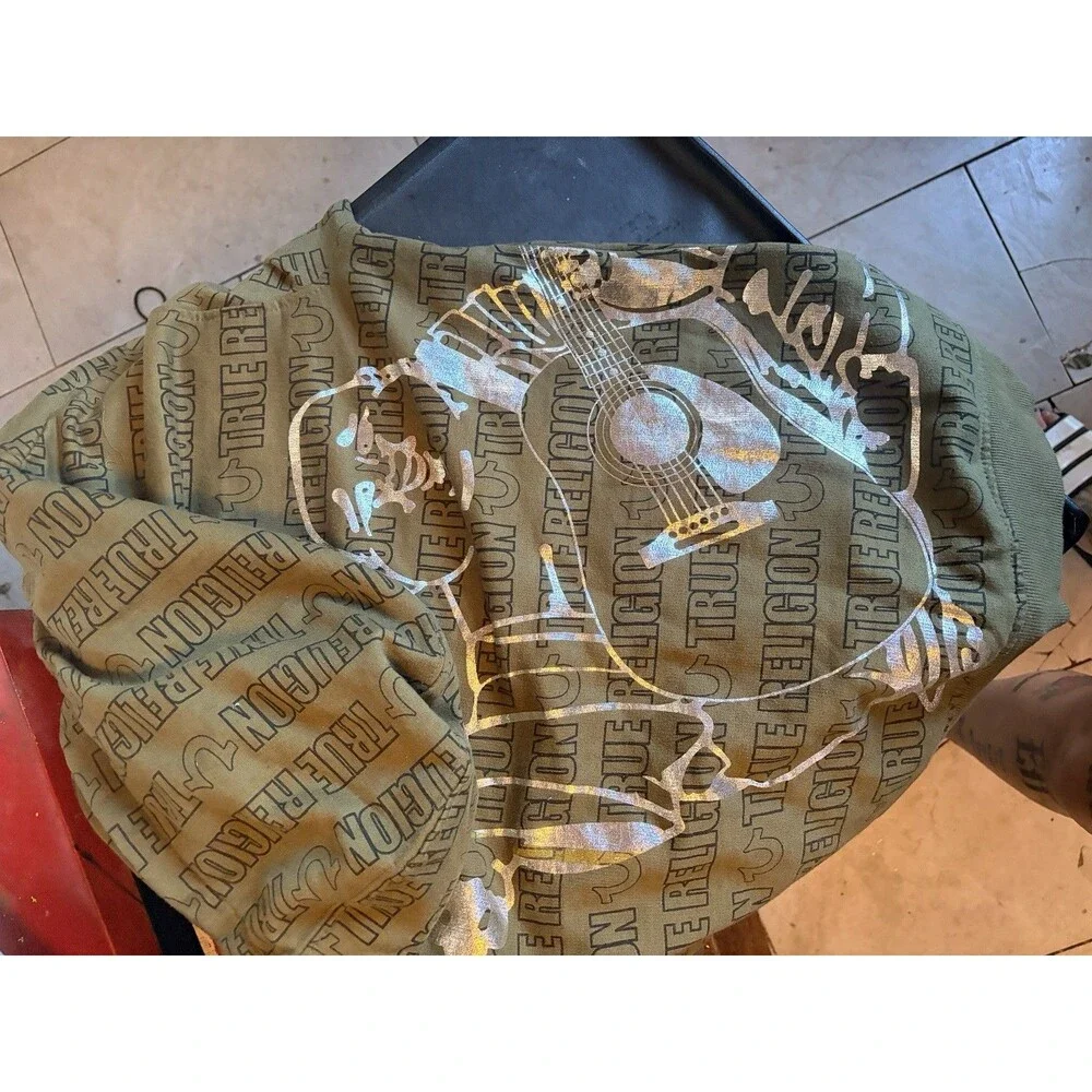 True religion hoodie - 100% Authentic. Great Condition